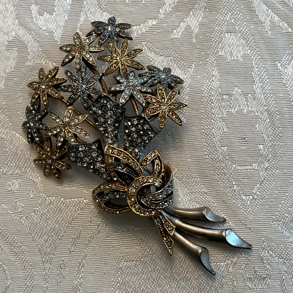 VTG Oscar de la Renta Brooch and Earrings - Picture 2 of 5